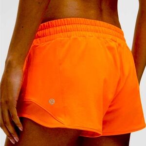 Lululemon Hotty Hot Low-Rise Lined Short 2.5"